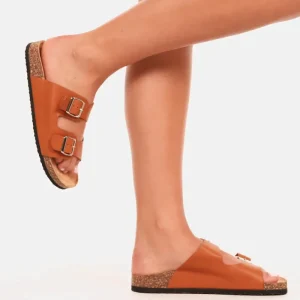 Comfortabele slippers met dubbele gespsluiting camel