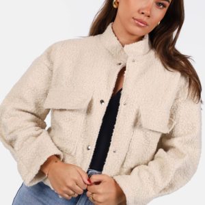 Teddy bomberjack met drukknoopsluiting licht beige